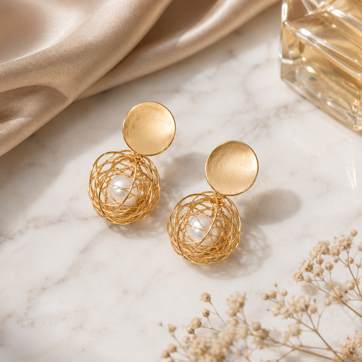 Abstract Gold Nest